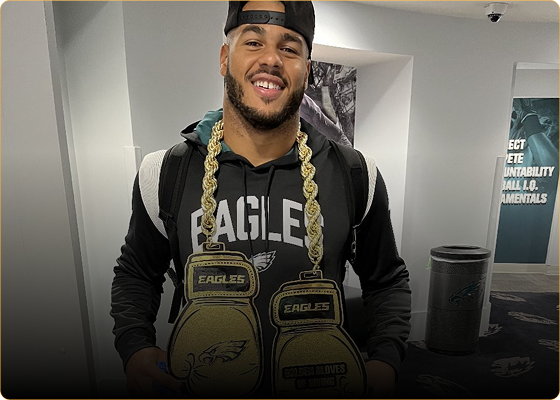 ChampionshipChains.com Delivers Custom All-Metal Golden Gloves for the Philadelphia Eagles